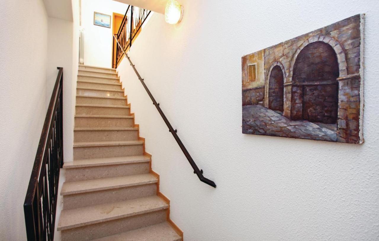 Awesome Apartment In Portoroz With Wifi 외부 사진